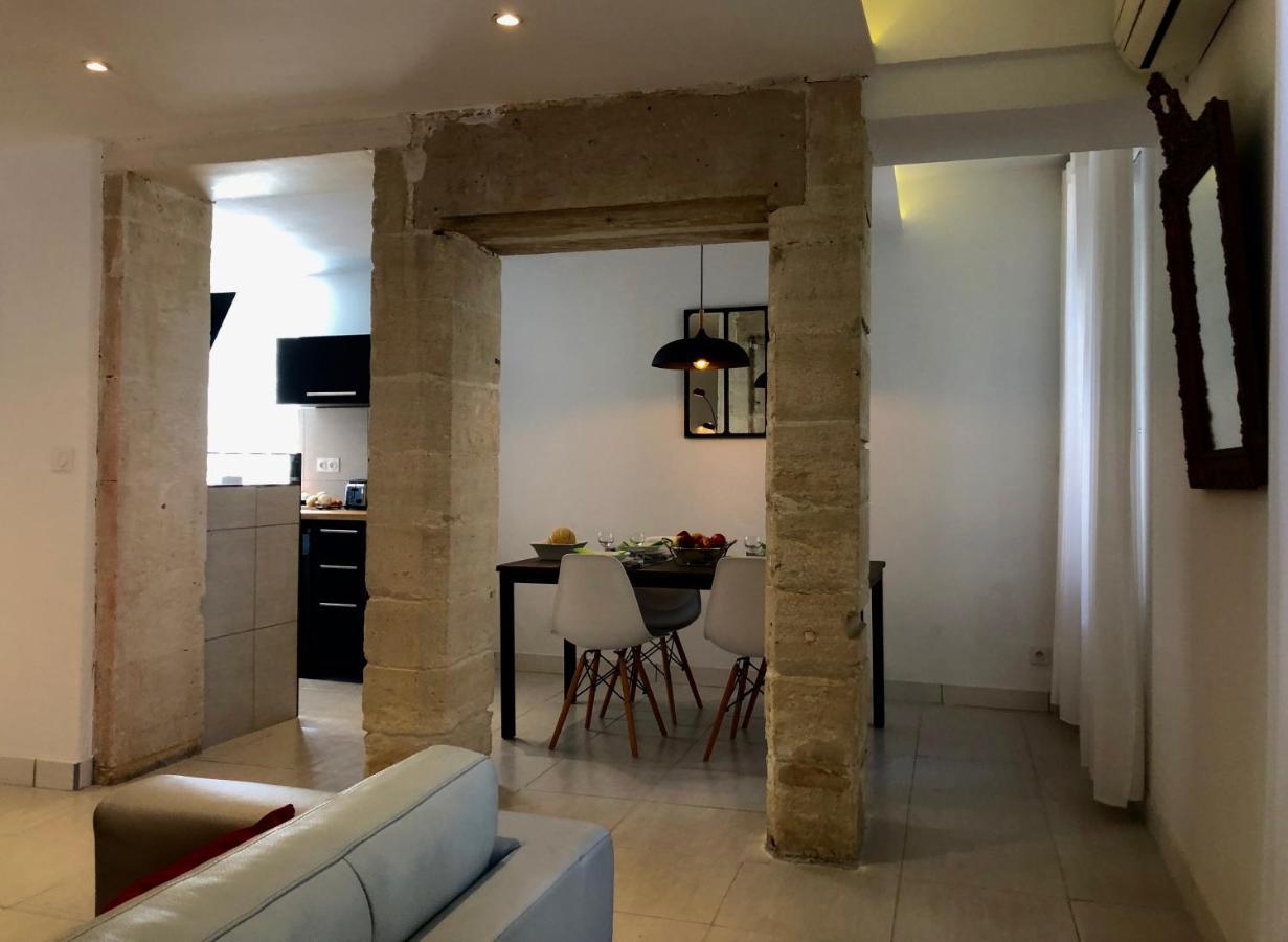 Le 26 Apartment Nimes Exterior photo